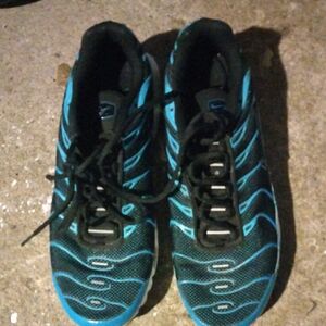 Nike Men's Black and Blue Athletic Shoes